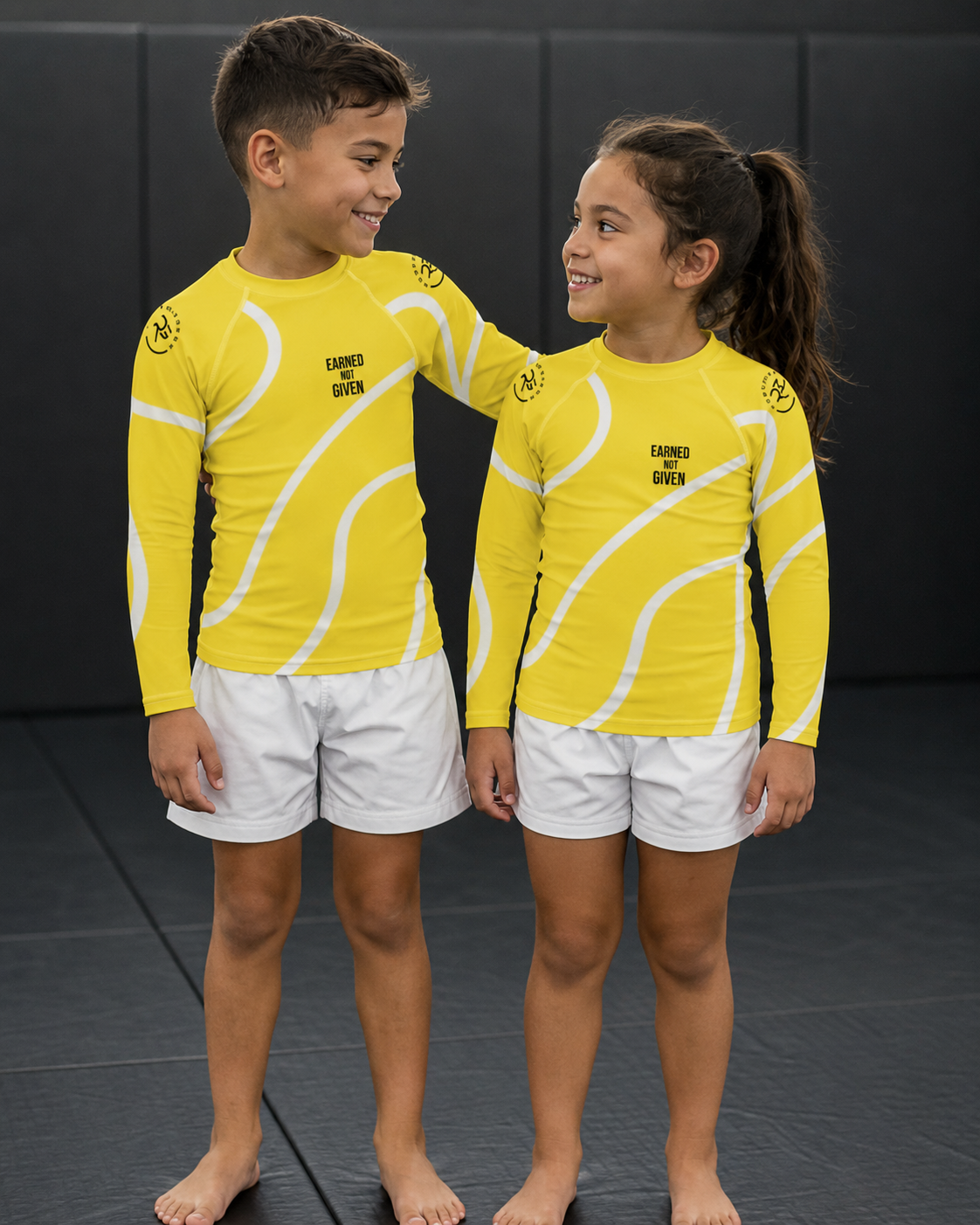 Roll Gear – Yellow Swirl Rash Guard – Yellow/White – Kids